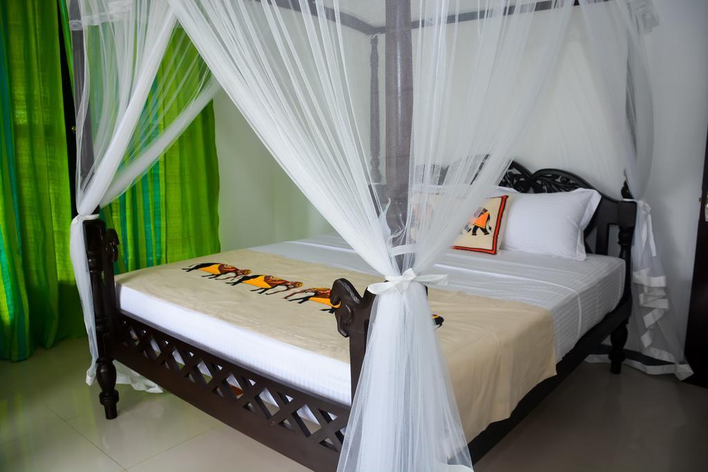 Aura Hotel Unawatuna Exterior photo